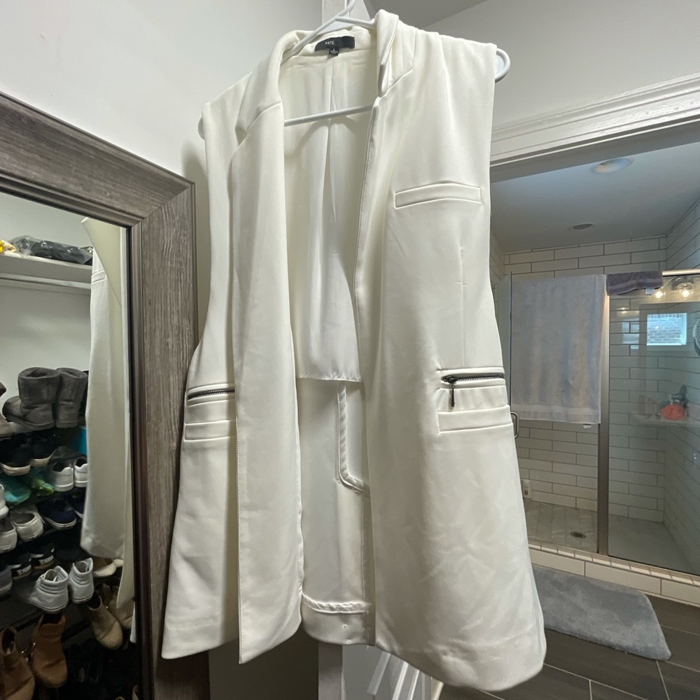 White Vest Blazer. Fate. Size Large.